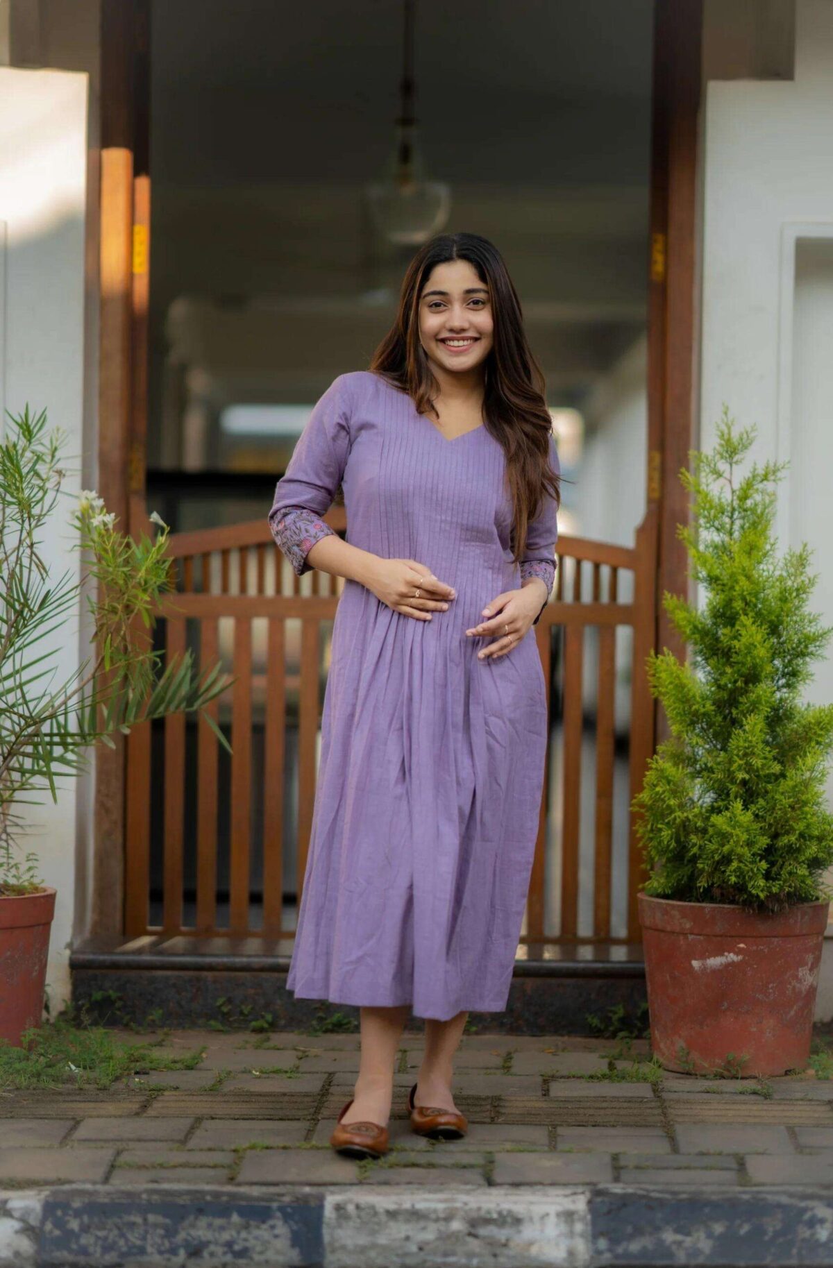 Chic Embroidered Cotton Kurta & Pant Duo – Perfect for Any Occasion (M) - Image 4