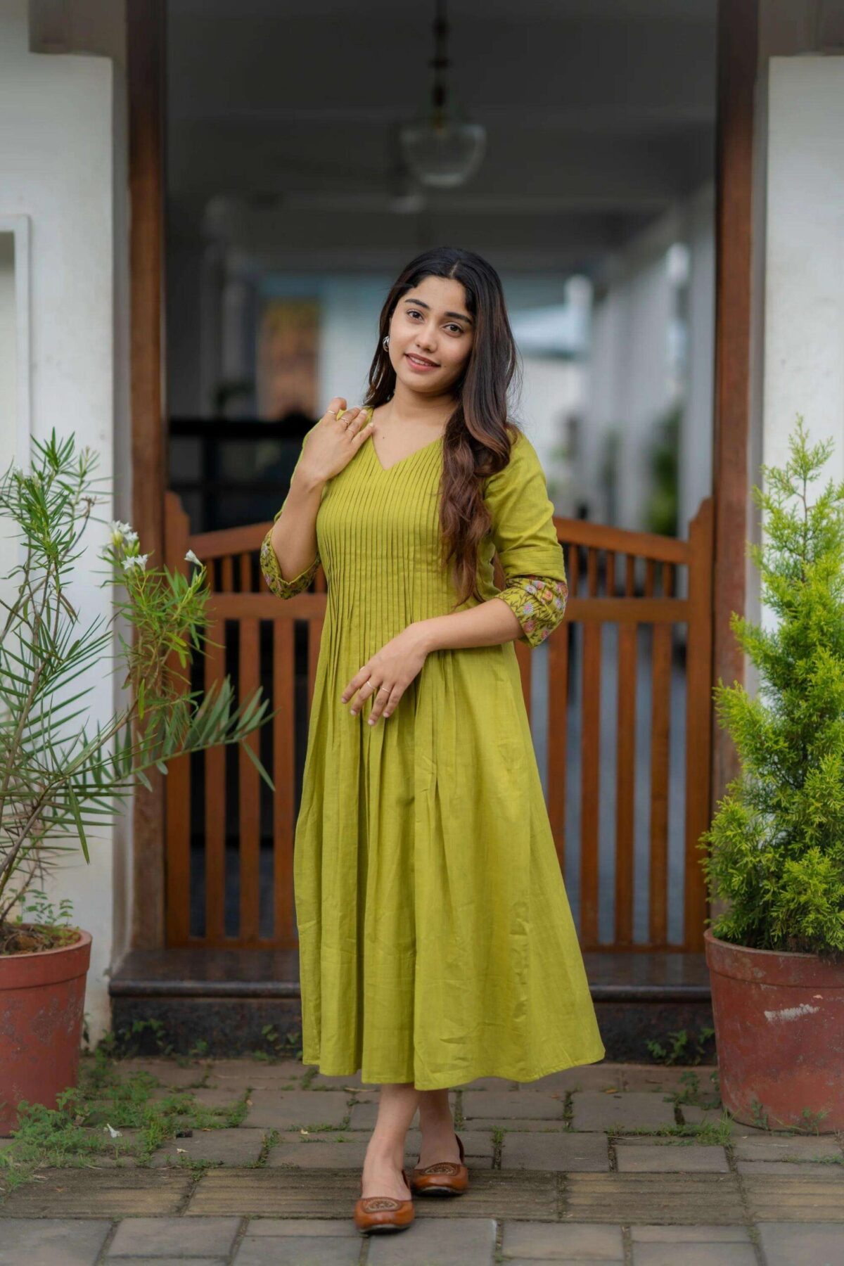 Breezy & Beautiful – Embroidered Kurta Pant Set in Cotton Slub (S) - Image 4